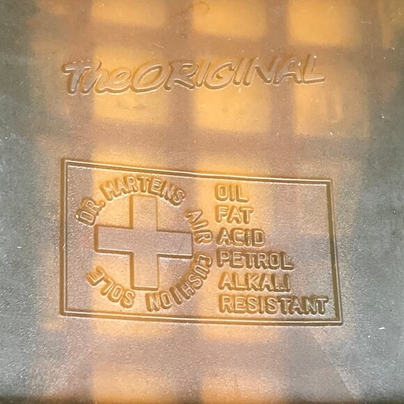 Dr. Martens Original Olive Chelsea Boots 2976 Yellow Stitching Leather, size 10 - Picture 3 of 13